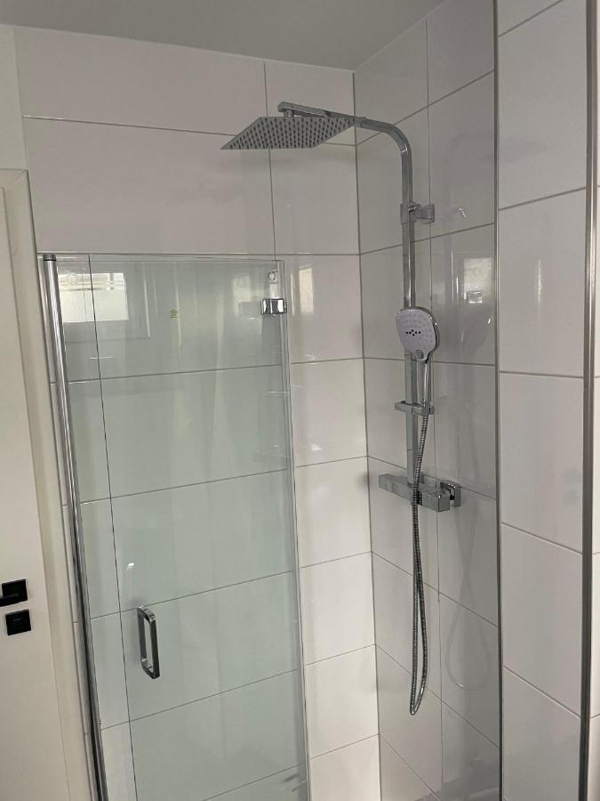 Apartments Saaldorf-Ferienhaus Mit 6 Apartments 45Qm-120Qm Direkt Am Thueringer Meer-Bleilochtalsperre Bad Lobenstein Esterno foto