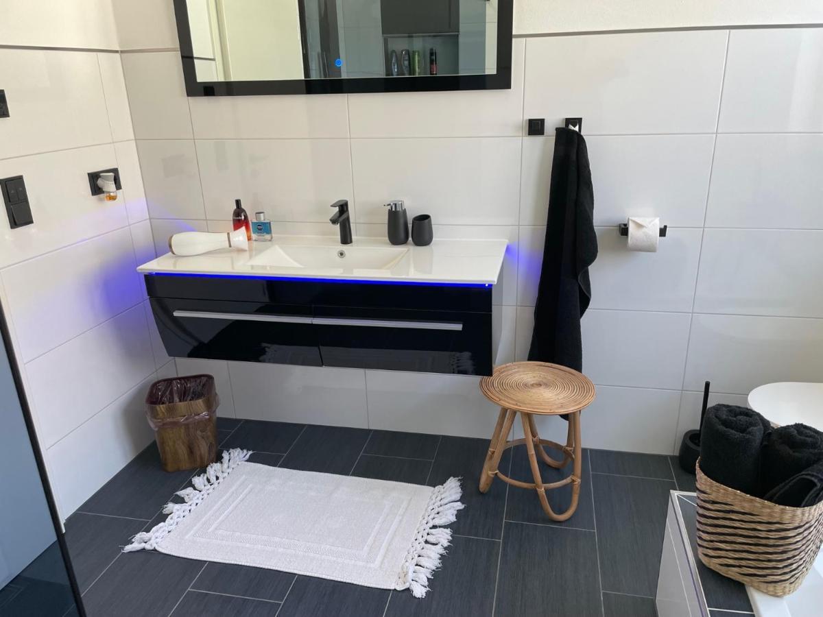 Apartments Saaldorf-Ferienhaus Mit 6 Apartments 45Qm-120Qm Direkt Am Thueringer Meer-Bleilochtalsperre Bad Lobenstein Esterno foto
