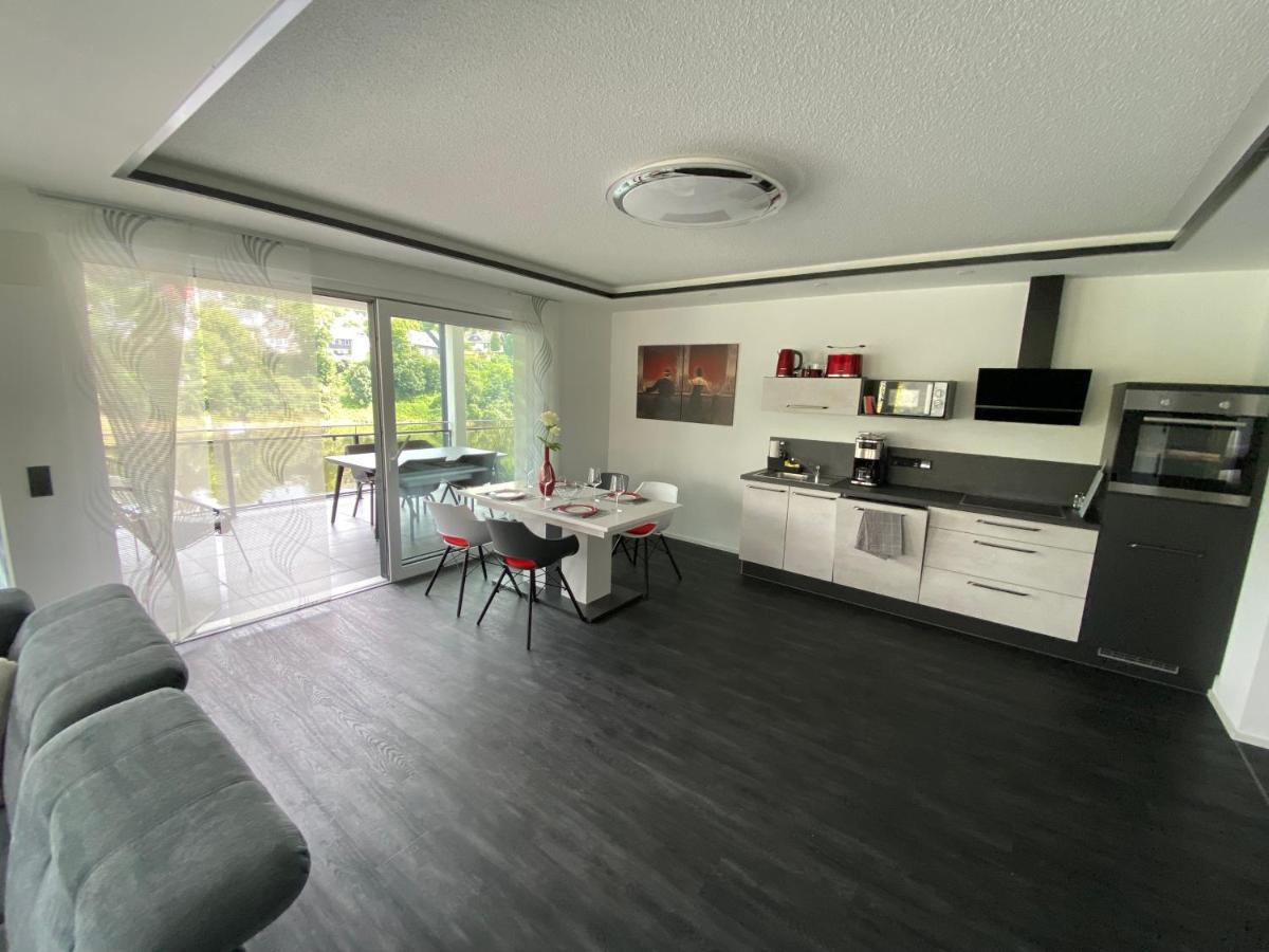 Apartments Saaldorf-Ferienhaus Mit 6 Apartments 45Qm-120Qm Direkt Am Thueringer Meer-Bleilochtalsperre Bad Lobenstein Esterno foto