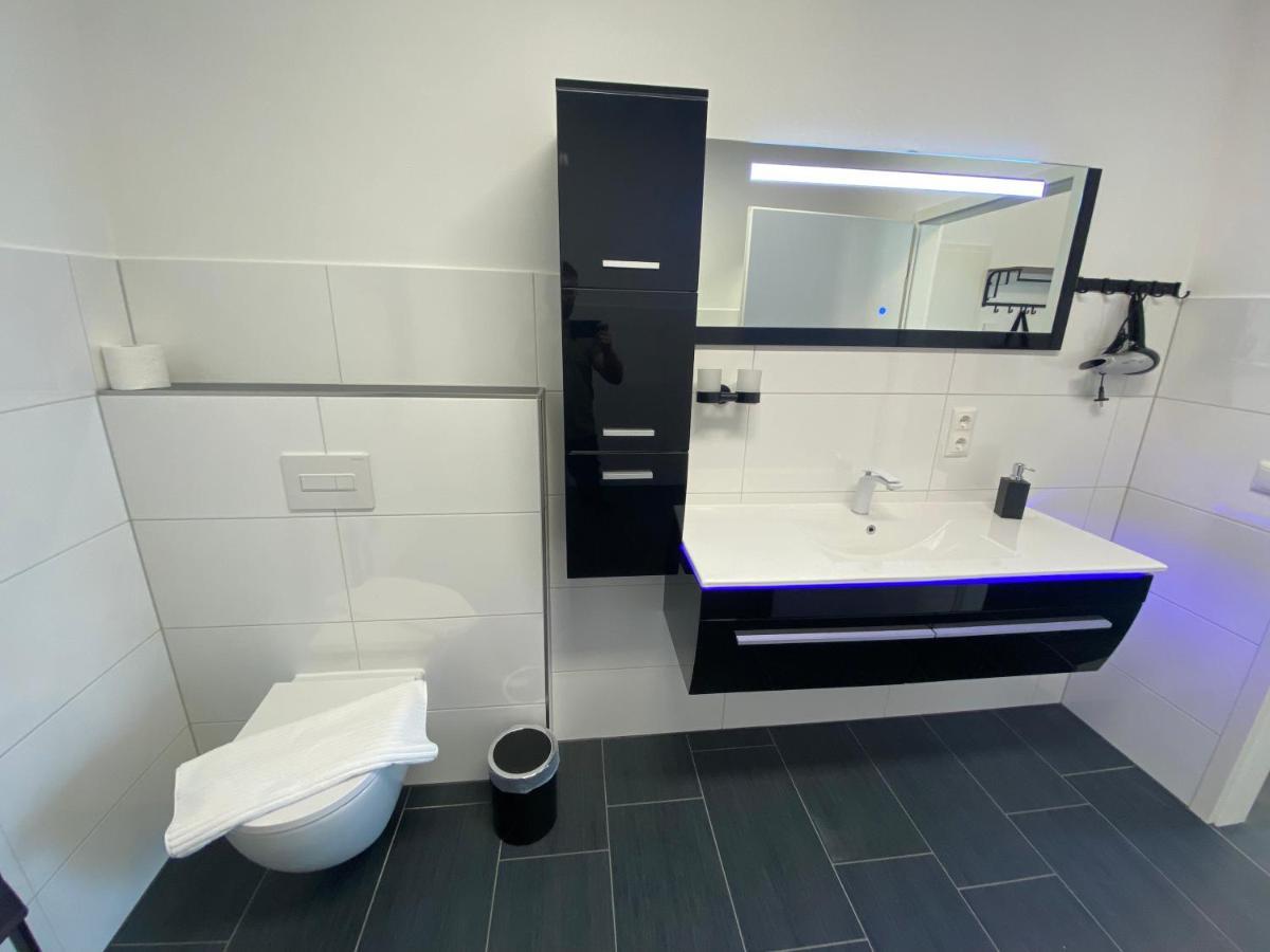 Apartments Saaldorf-Ferienhaus Mit 6 Apartments 45Qm-120Qm Direkt Am Thueringer Meer-Bleilochtalsperre Bad Lobenstein Esterno foto